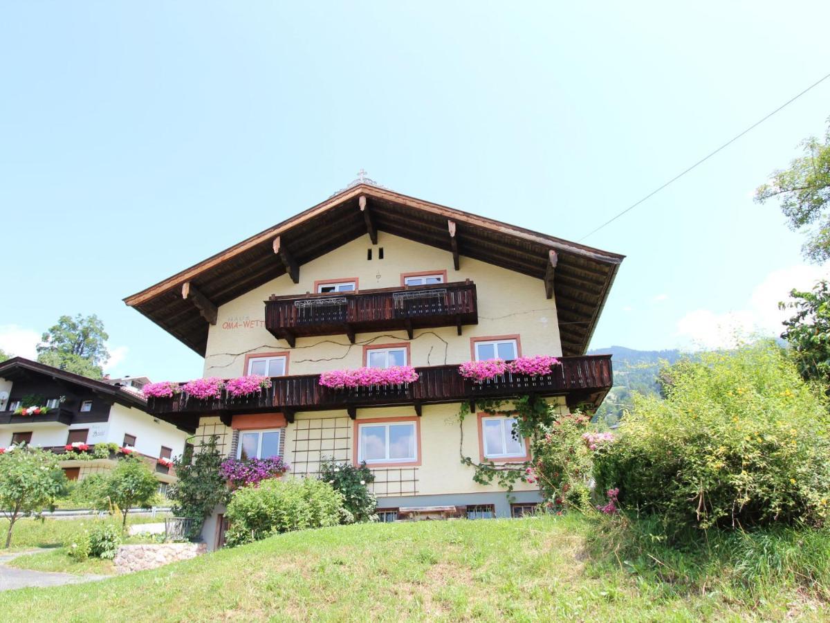 Apartment In Hopfgarten Brixental Near Ski Lift ホップフガルテン・イム・ブリクセンタール エクステリア 写真